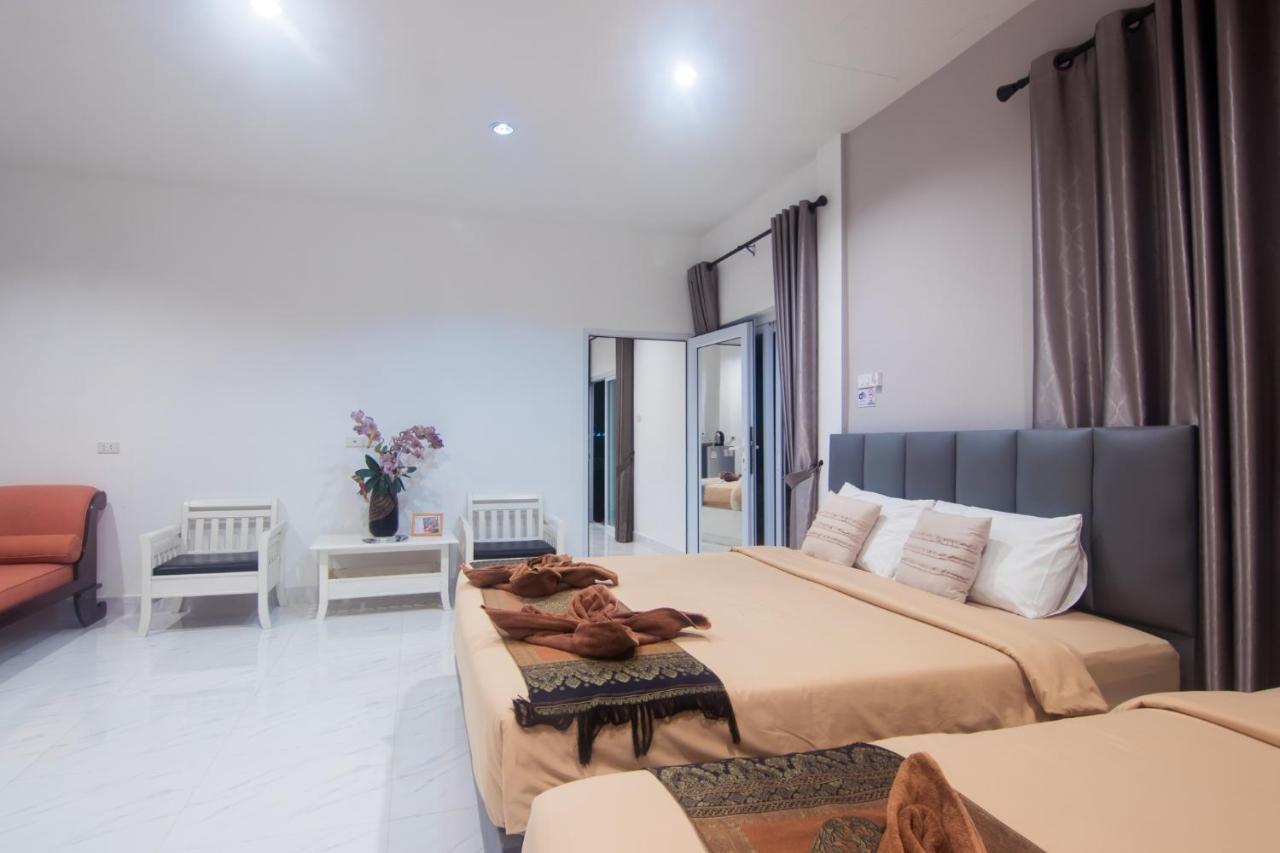 Panisara Pool Hotell